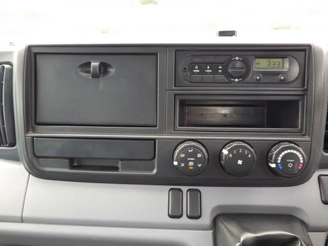 三菱 キャンター TKG-FBA20(2WD)の写真10