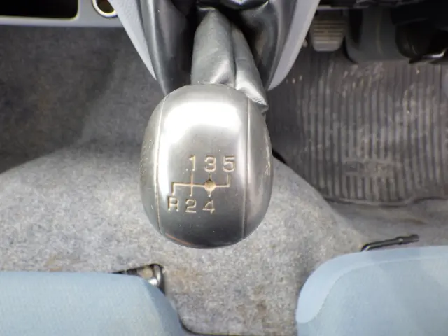 三菱 キャンター TKG-FBA20(2WD)の写真11