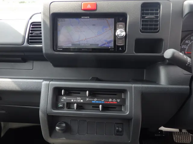 ダイハツ ハイゼットトラック EBD-S500P(2WD)の写真9