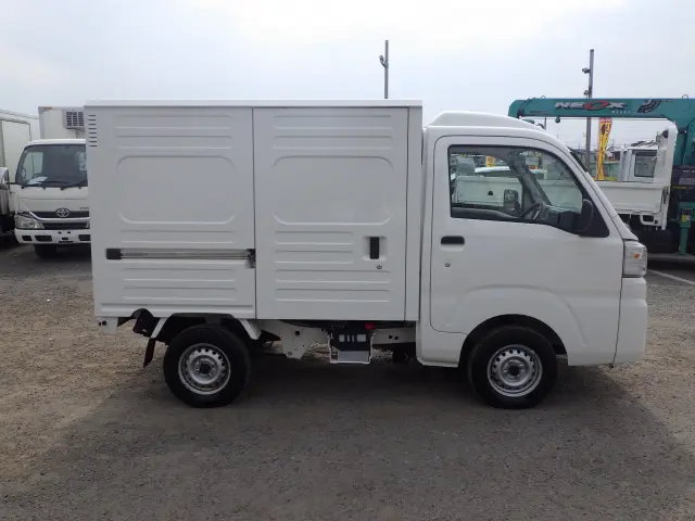 ダイハツ ハイゼットトラック EBD-S500P(2WD)の写真33