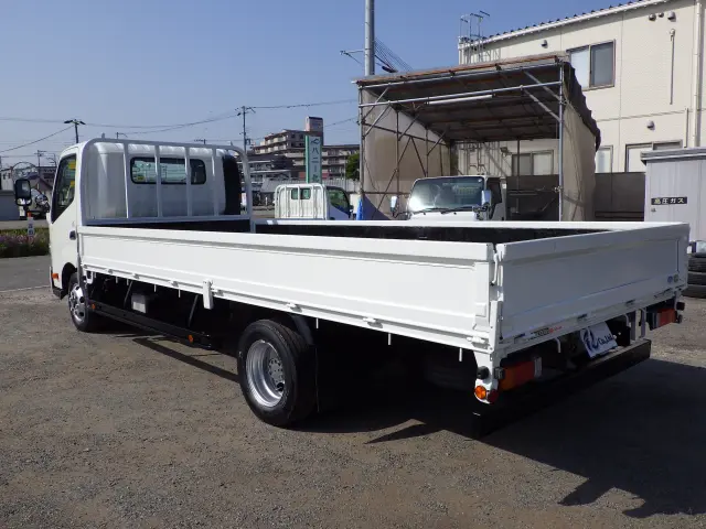 トヨタ ダイナ TPG-XZU722(2WD)の写真2