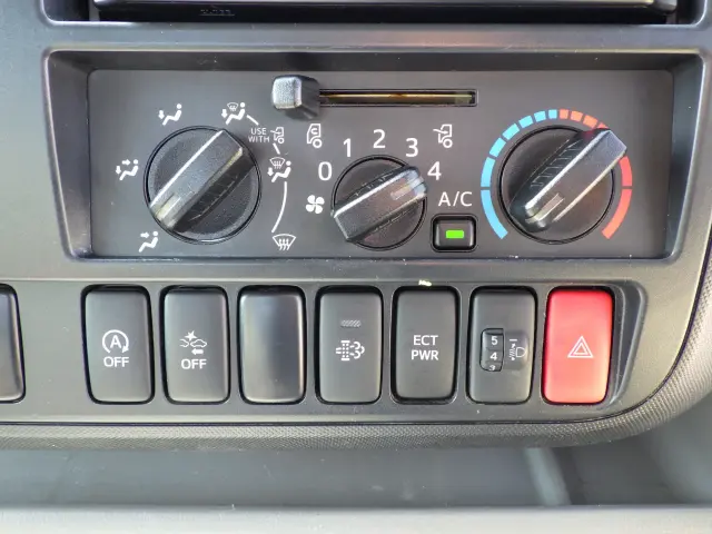 トヨタ ダイナ TPG-XZU722(2WD)の写真11