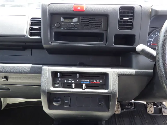 ダイハツ ハイゼットトラック EBD-S510P(2WD)の写真9