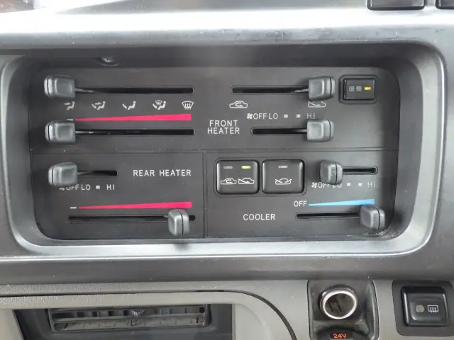 日野 リエッセⅡ BDG-XZB50M(2WD)の写真10