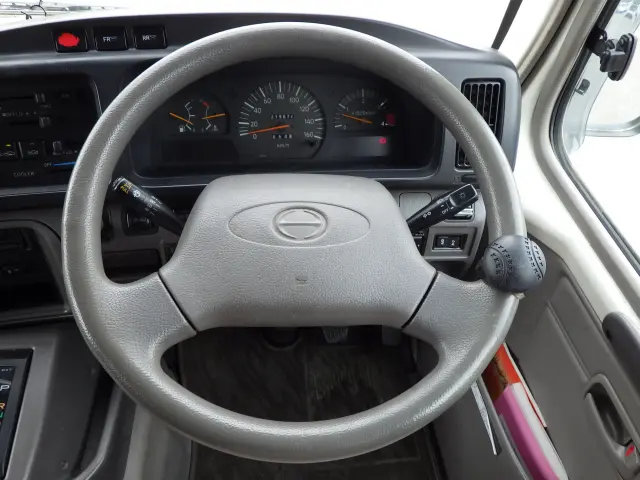 日野 リエッセⅡ BDG-XZB50M(2WD)の写真18