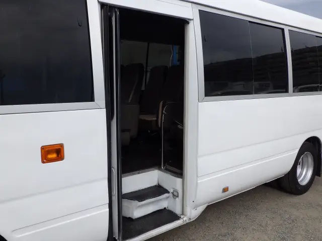 日野 リエッセⅡ BDG-XZB50M(2WD)の写真34