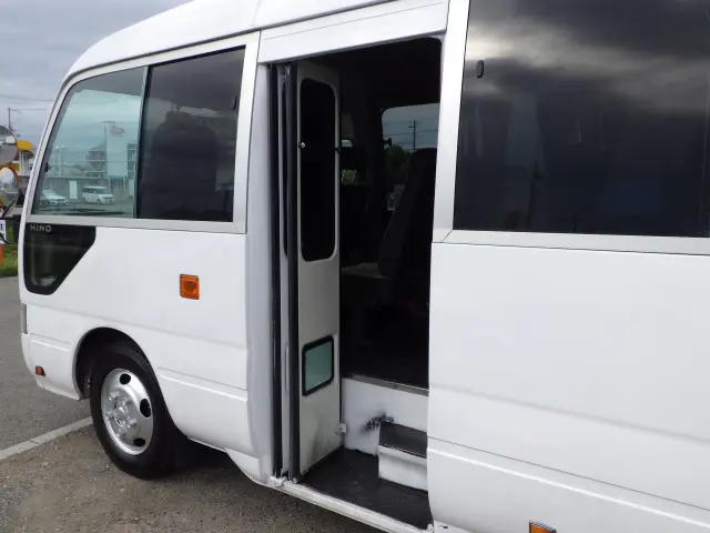 日野 リエッセⅡ BDG-XZB50M(2WD)の写真35