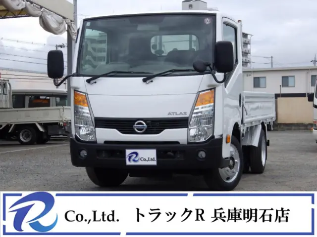 積載量２０００㎏　車両総重量４２３５㎏　全低床　１０尺　荷台内寸３１０×１６０×３８　車両外寸４６９×１６９×１９９　荷台地上高約８５㎝　坂道発進補助装置　荷台床板張り　車両総重量５．０ｔ未満|日産 アトラス SKG-TZ2F24(2WD)の写真1