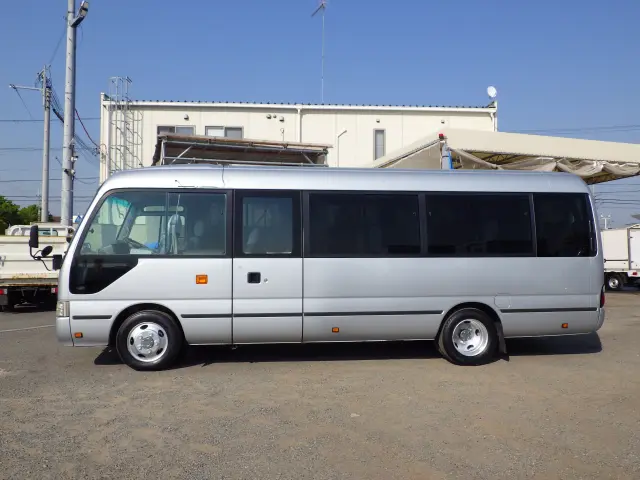 トヨタ コースター SDG-XZB50(2WD)の写真3