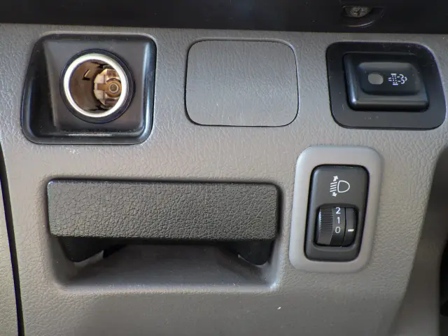 トヨタ コースター SDG-XZB50(2WD)の写真13