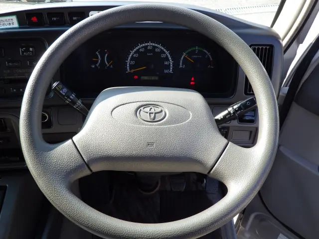 トヨタ コースター SDG-XZB50(2WD)の写真18