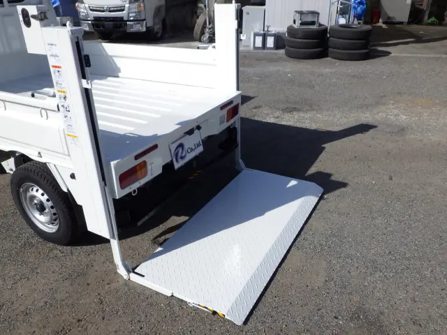 ダイハツ ハイゼットトラック EBD-S500P(2WD)の写真26