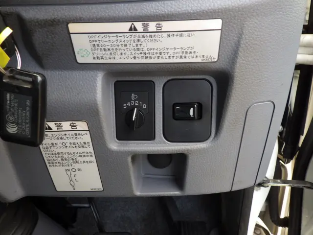 三菱 キャンター TKG-FEB80(2WD)の写真14