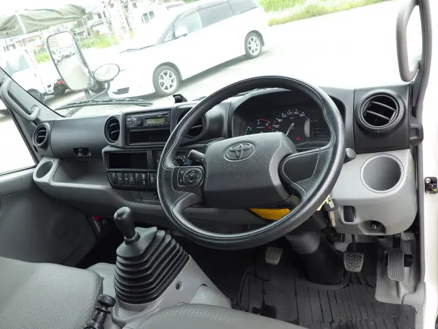 トヨタ トヨエース 2RG-XZC605(2WD)の写真6