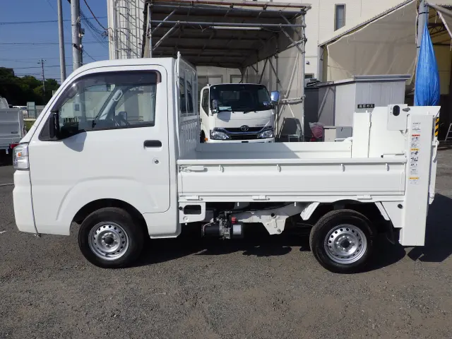 ダイハツ ハイゼットトラック EBD-S500P(2WD)の写真3