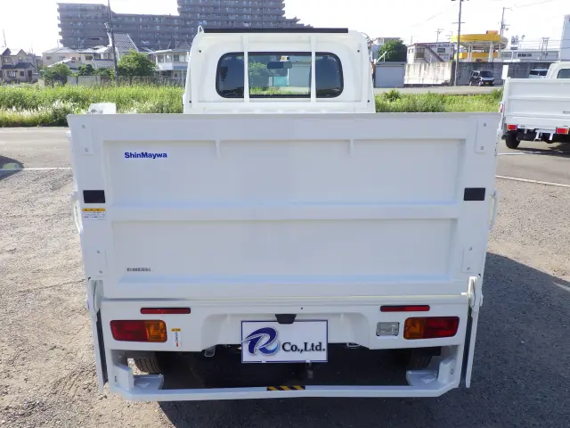 ダイハツ ハイゼットトラック EBD-S500P(2WD)の写真5