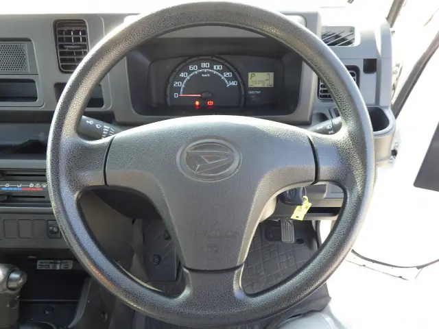 ダイハツ ハイゼットトラック EBD-S500P(2WD)の写真14