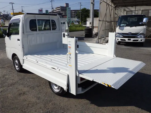 ダイハツ ハイゼットトラック EBD-S500P(2WD)の写真16