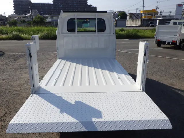 ダイハツ ハイゼットトラック EBD-S500P(2WD)の写真17