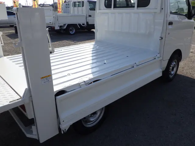 ダイハツ ハイゼットトラック EBD-S500P(2WD)の写真20