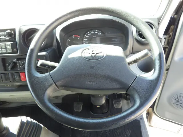トヨタ ダイナ TKG-XZU605(2WD)の写真21