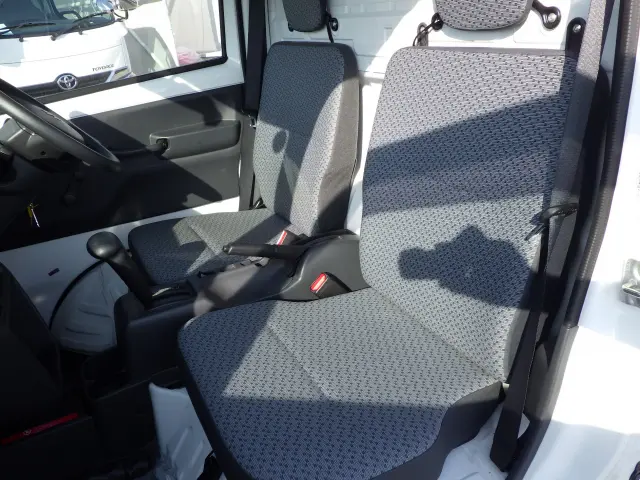 スズキ キャリイ EBD-DA16T(2WD)の写真8