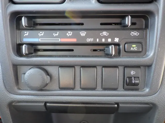 スズキ キャリイ EBD-DA16T(2WD)の写真12