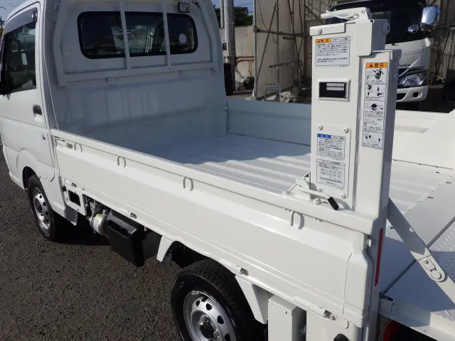 スズキ キャリイ EBD-DA16T(2WD)の写真25