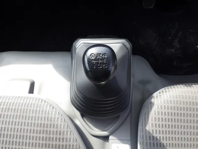 トヨタ ダイナ TKG-XZU605(2WD)の写真14