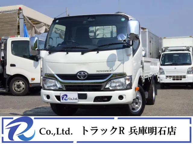 積載量２０００㎏　車両総重量４４０５㎏　全低床　荷台内寸　３１０×１６０×３７　車両外寸　４６９×１６９×１９７　荷台地上高８６㎝　荷台床板張り　１０尺　衝突軽減/車線逸脱警報　横滑り防止装置|トヨタ トヨエース TKG-XZC605(2WD)の写真1