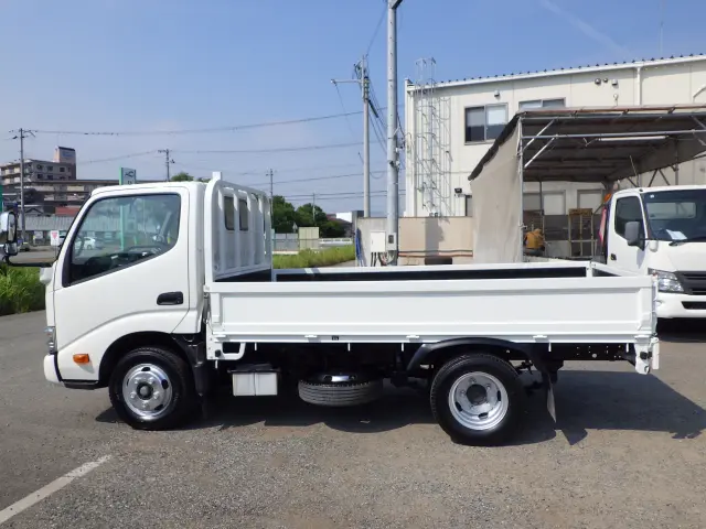 トヨタ トヨエース TKG-XZC605(2WD)の写真3