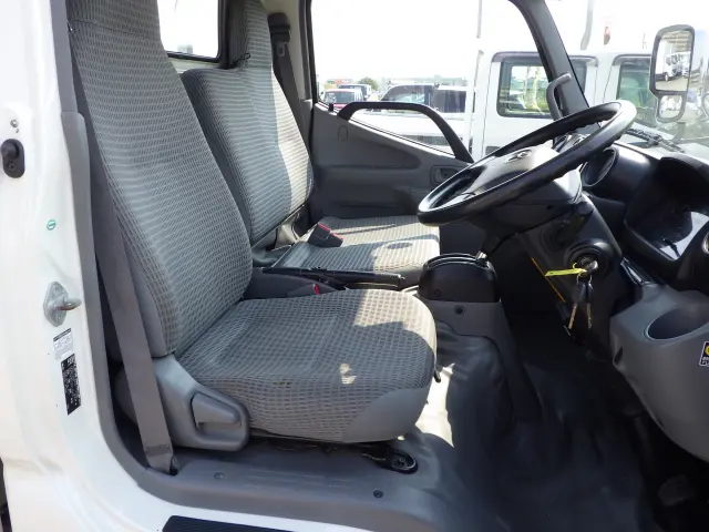 トヨタ トヨエース TKG-XZC605(2WD)の写真7