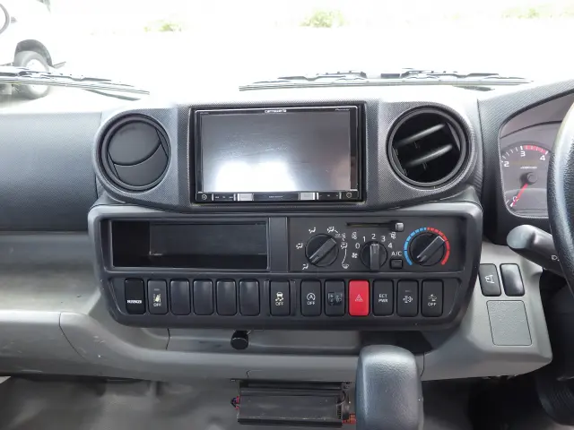 トヨタ トヨエース TKG-XZC605(2WD)の写真9