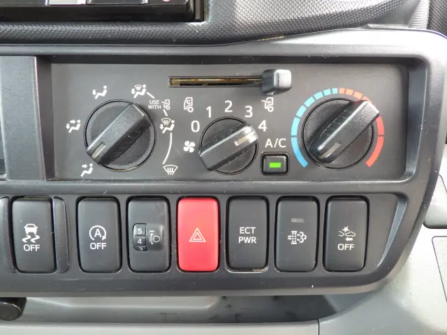 トヨタ トヨエース TKG-XZC605(2WD)の写真11