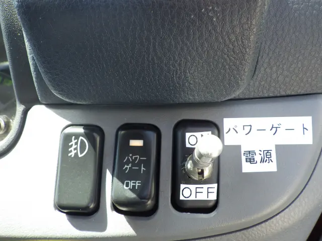 三菱 キャンター TKG-FBA50(2WD)の写真12