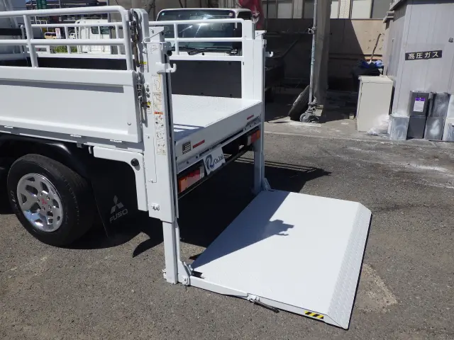 三菱 キャンター TKG-FBA50(2WD)の写真23