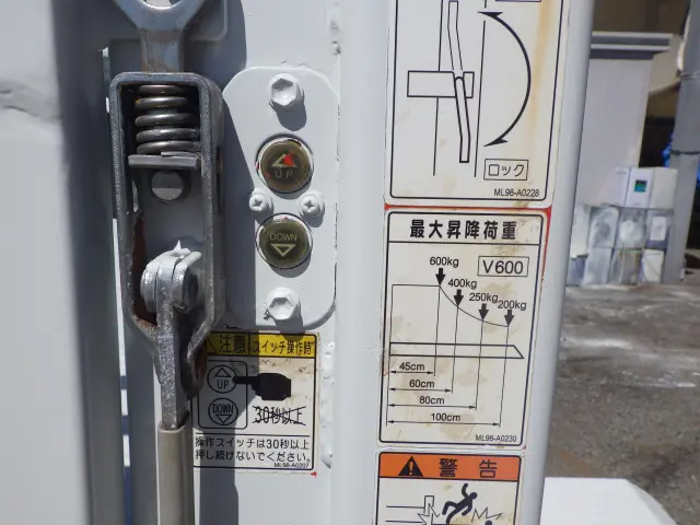 三菱 キャンター TKG-FBA50(2WD)の写真26