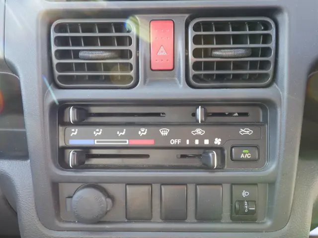 スズキ キャリイ EBD-DA16T(2WD)の写真13