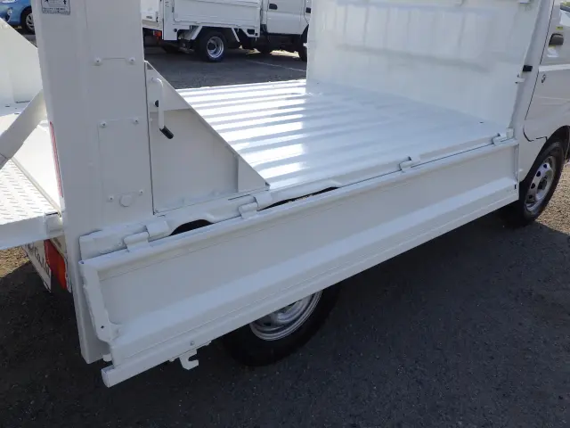 スズキ キャリイ EBD-DA16T(2WD)の写真21