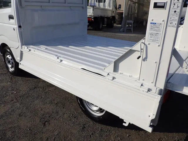 スズキ キャリイ EBD-DA16T(2WD)の写真22