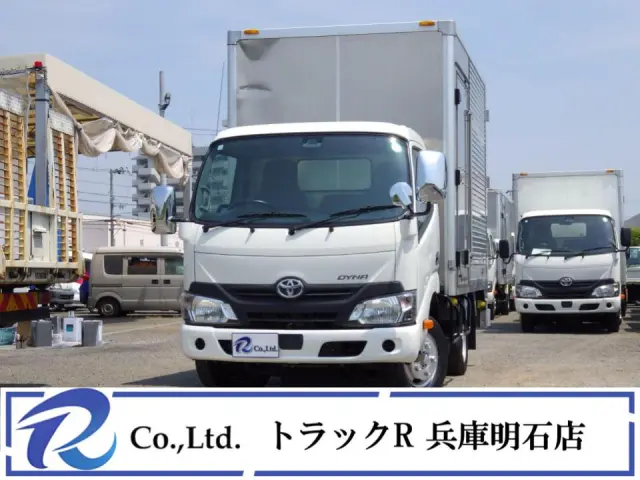 積載量２０００㎏　車両総重量５２４５㎏　垂直式スライドリフト　昇降能力６００㎏　荷台内寸３１９×１７７×２０６　車両外寸５０５×１９２×３００　ゲート寸法約１１０×１６１㎝　荷台地上高約８８㎝　全低床|トヨタ ダイナ TPG-XZU605(2WD)の写真1