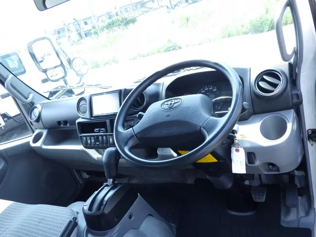 トヨタ ダイナ TPG-XZU605(2WD)の写真6