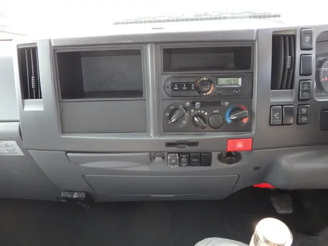 マツダ タイタン TRG-LPR85AR(2WD)の写真9