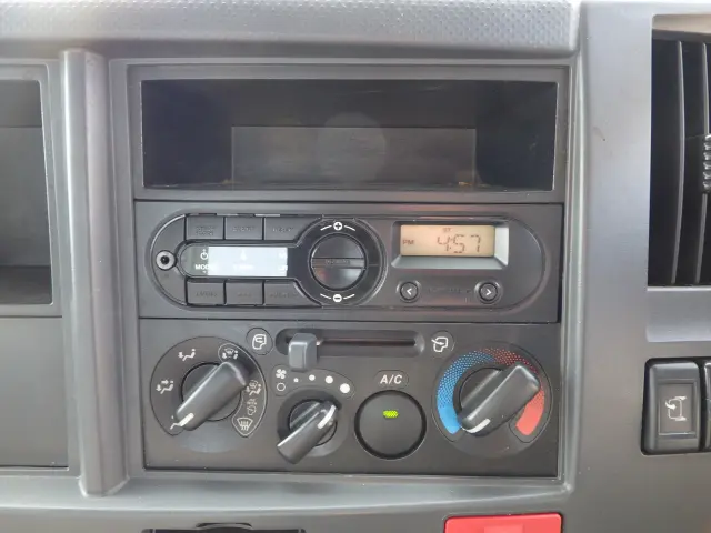 マツダ タイタン TRG-LPR85AR(2WD)の写真10