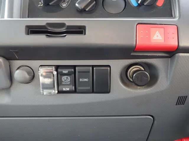 マツダ タイタン TRG-LPR85AR(2WD)の写真12