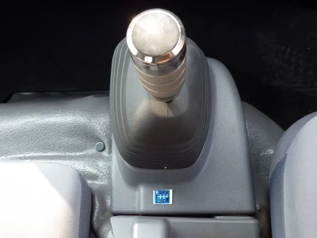 マツダ タイタン TRG-LPR85AR(2WD)の写真16