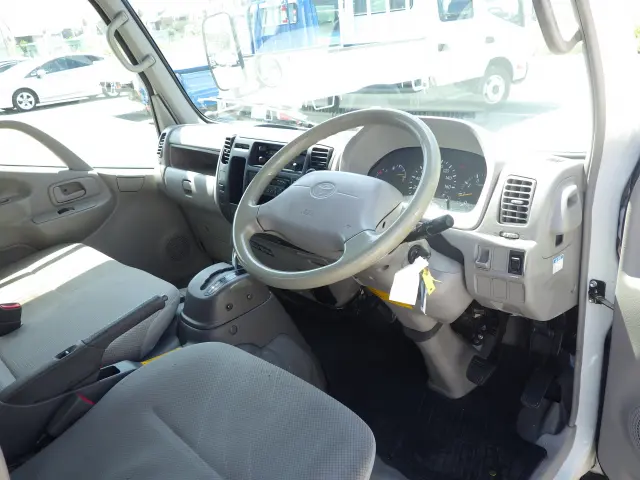 トヨタ ダイナ QDF-KDY221(2WD)の写真6