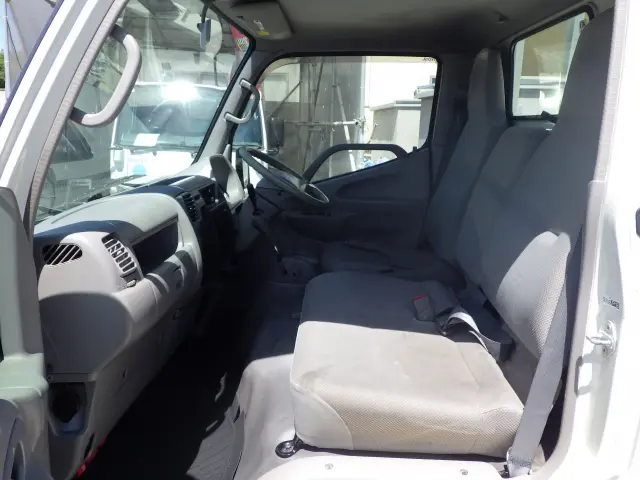 トヨタ ダイナ QDF-KDY221(2WD)の写真8