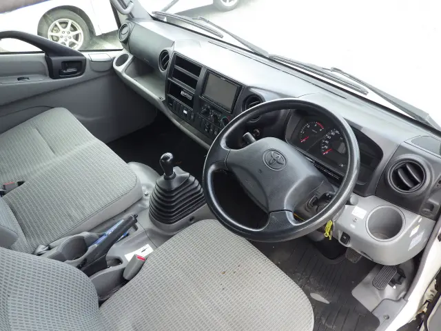 トヨタ トヨエース TKG-XZU720(2WD)の写真6