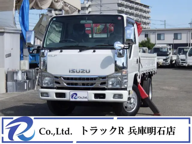 ユニック簡易クレーン3段　型式：URA224/製造年2012.8　積載量2ｔ　車両総重量5245㎏　吊り荷重2.2ｔ　荷台床鉄板張り　アオリロープ穴サイド3対/リア2個　荷台地上高約98㎝　　|いすゞ エルフ TKG-NKR85A(2WD)の写真1